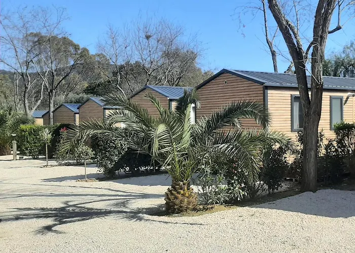 Eco-Lodge Lou Pantai